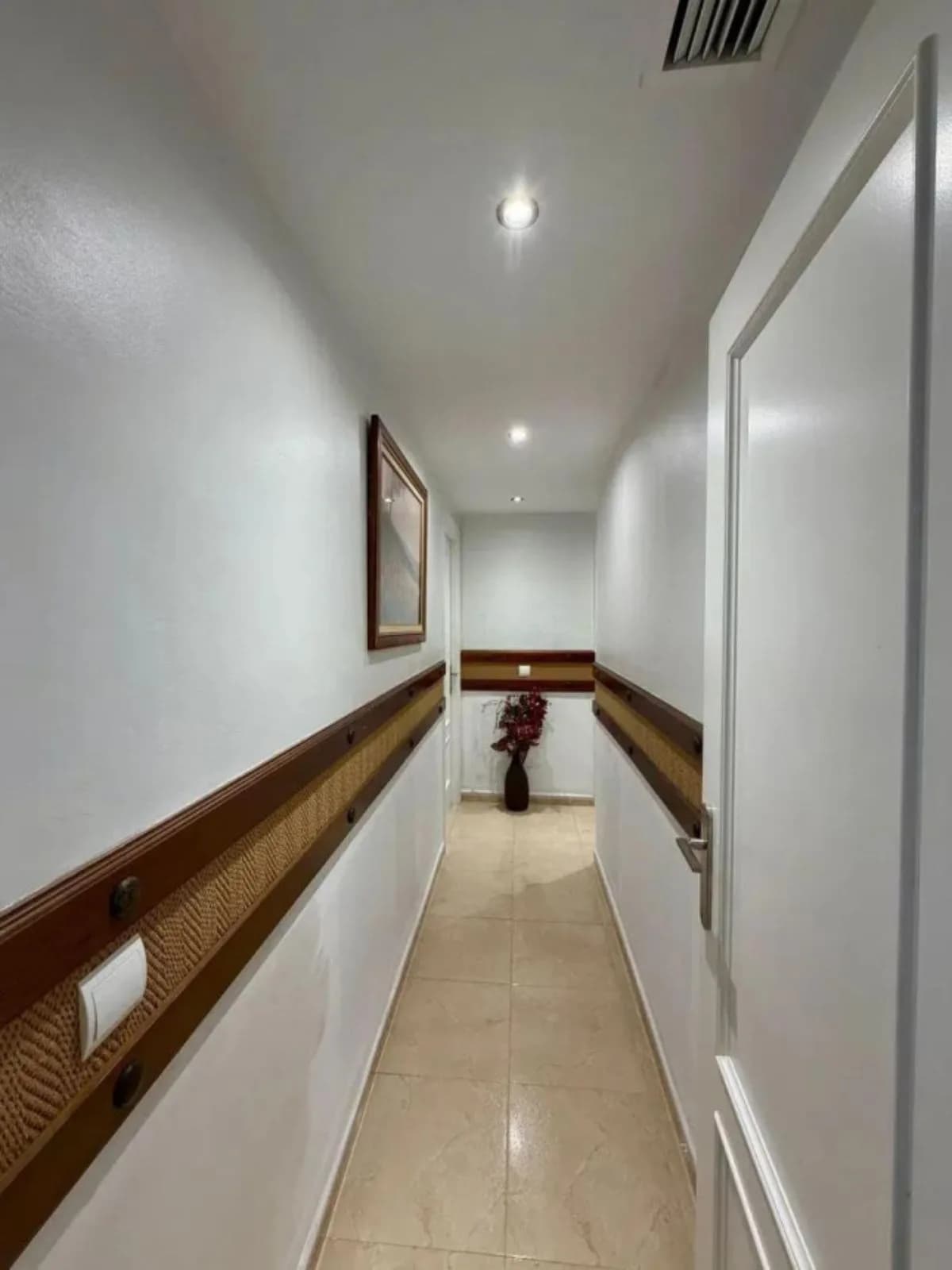 4 Bedroom Penthouse for Sale in Estepona, Málaga - Image 6