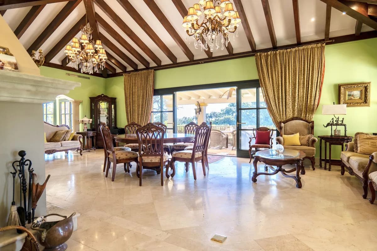 6 Bedroom Detached Villa for Sale in La Zagaleta, Málaga - Image 6