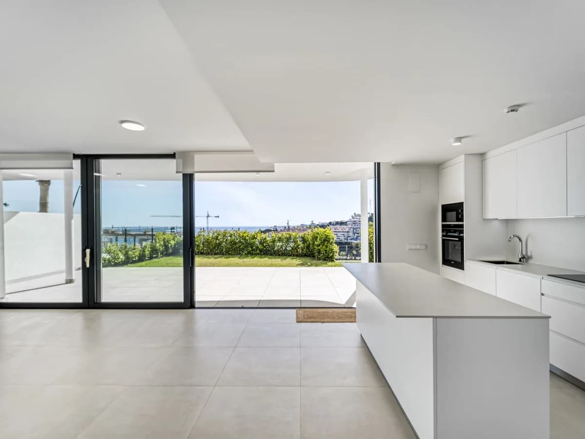 3 Bedroom Ground Floor Apartment for Sale in Fuengirola, Málaga