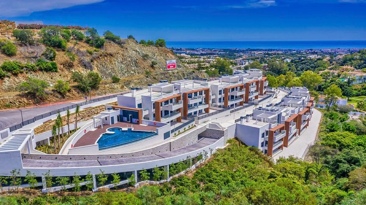3 Bedroom Ground Floor Apartment for Sale in La Quinta, Málaga