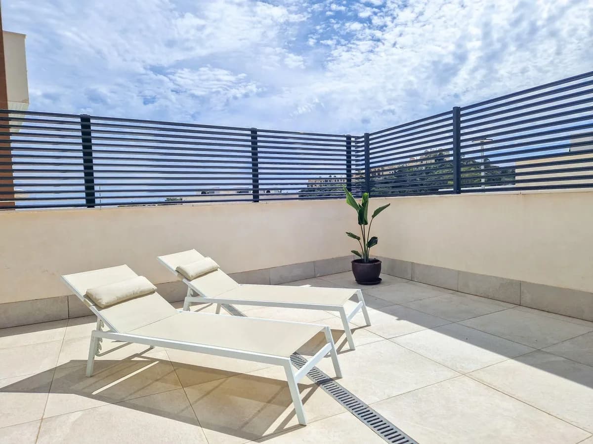 3 Bedroom Ground Floor Apartment for Sale in La Quinta, Málaga - Image 3