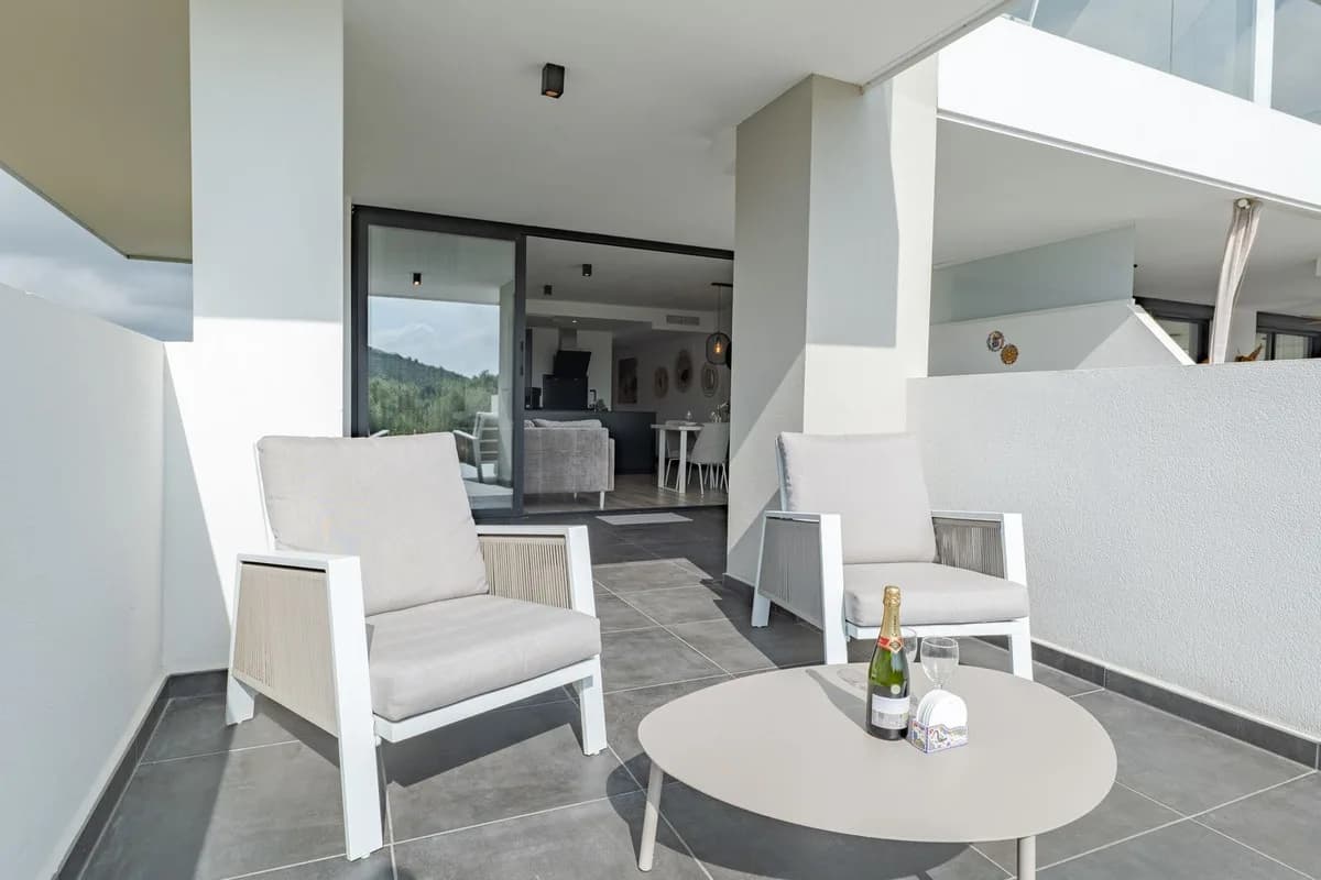 3 Bedroom Ground Floor Apartment for Sale in Mijas, Málaga - Image 8