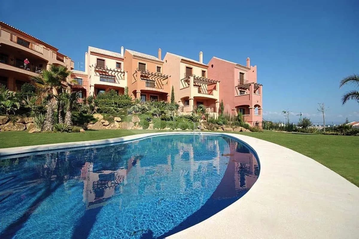 3 Bedroom Duplex for Sale in Manilva, Málaga