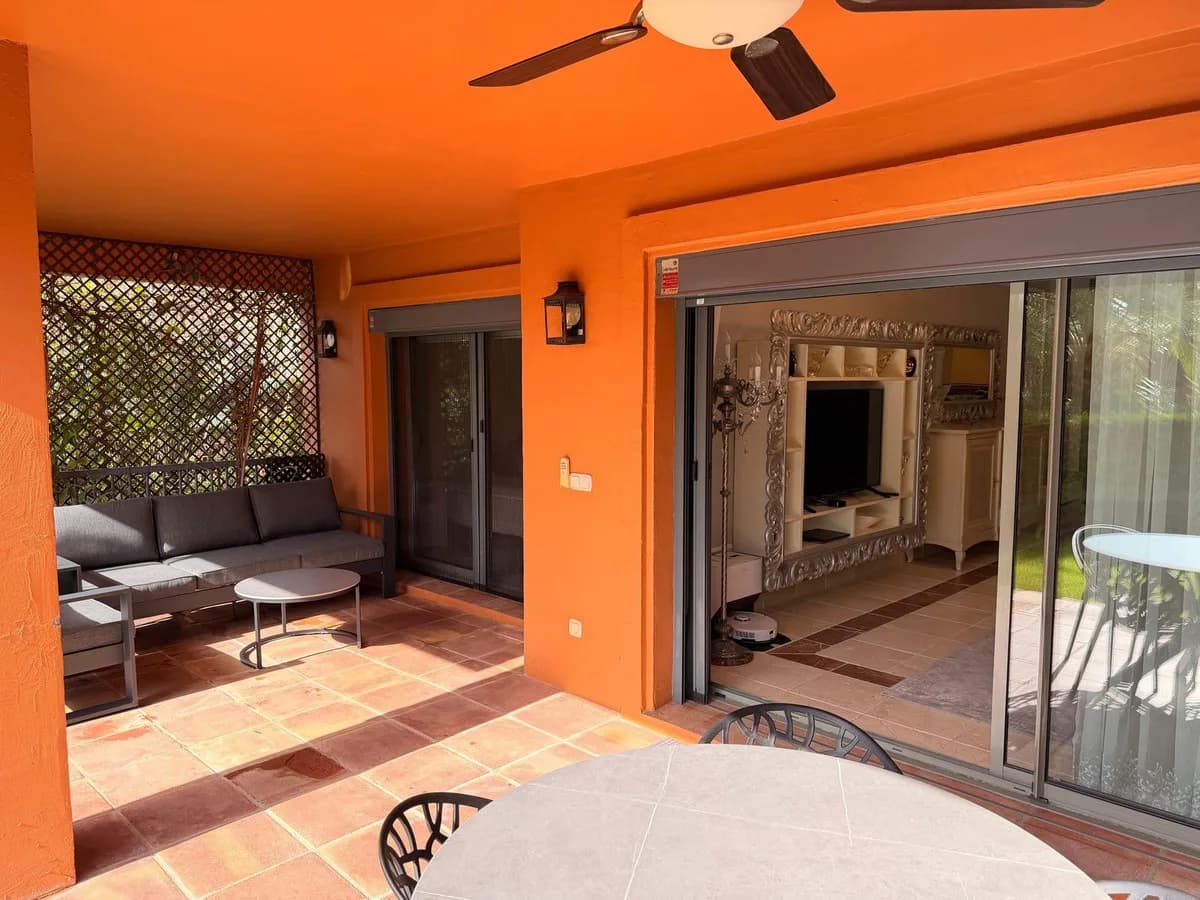 3 Bedroom Ground Floor Apartment for Sale in Estepona, Málaga - Image 7