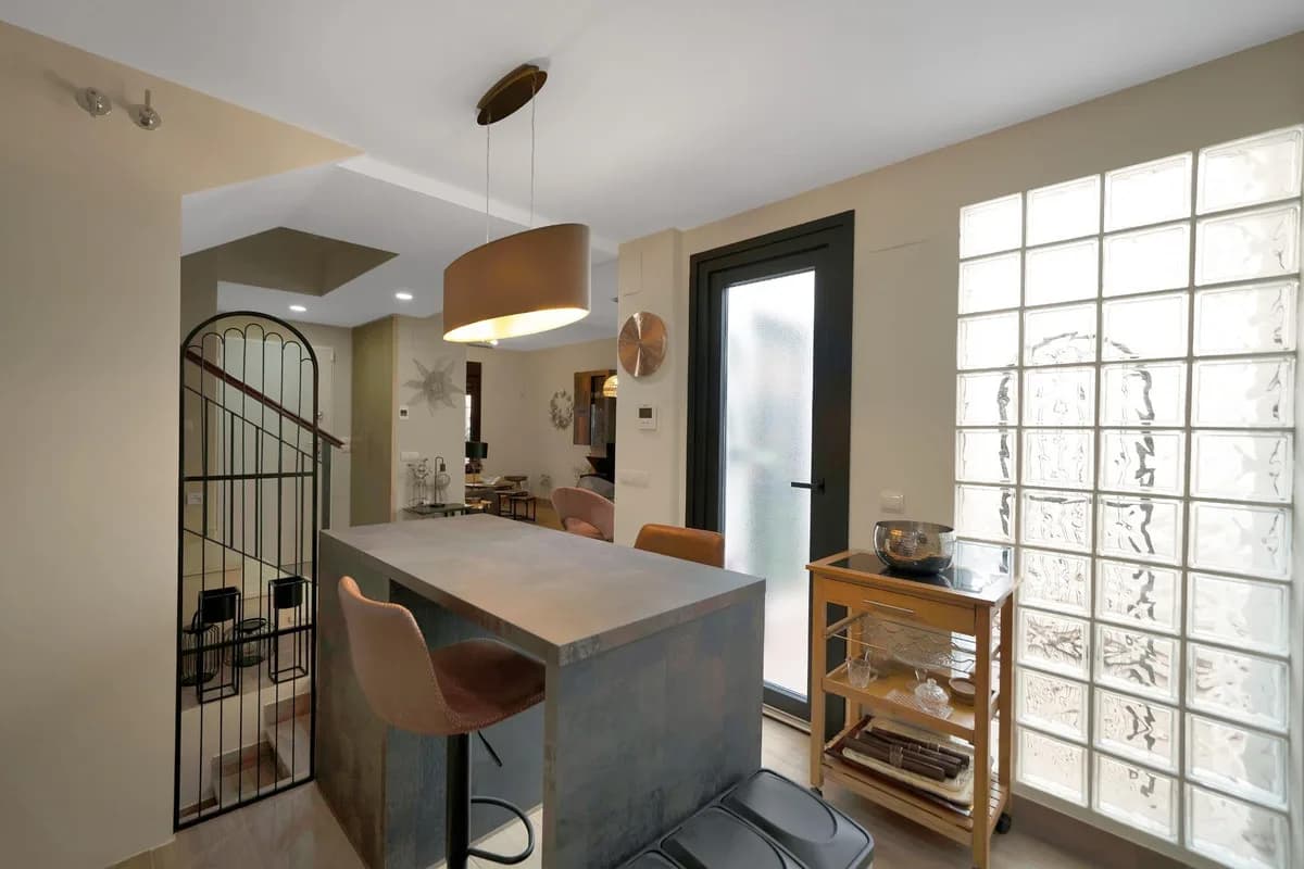 4 Bedroom Townhouse for Sale in Fuengirola, Málaga - Image 8