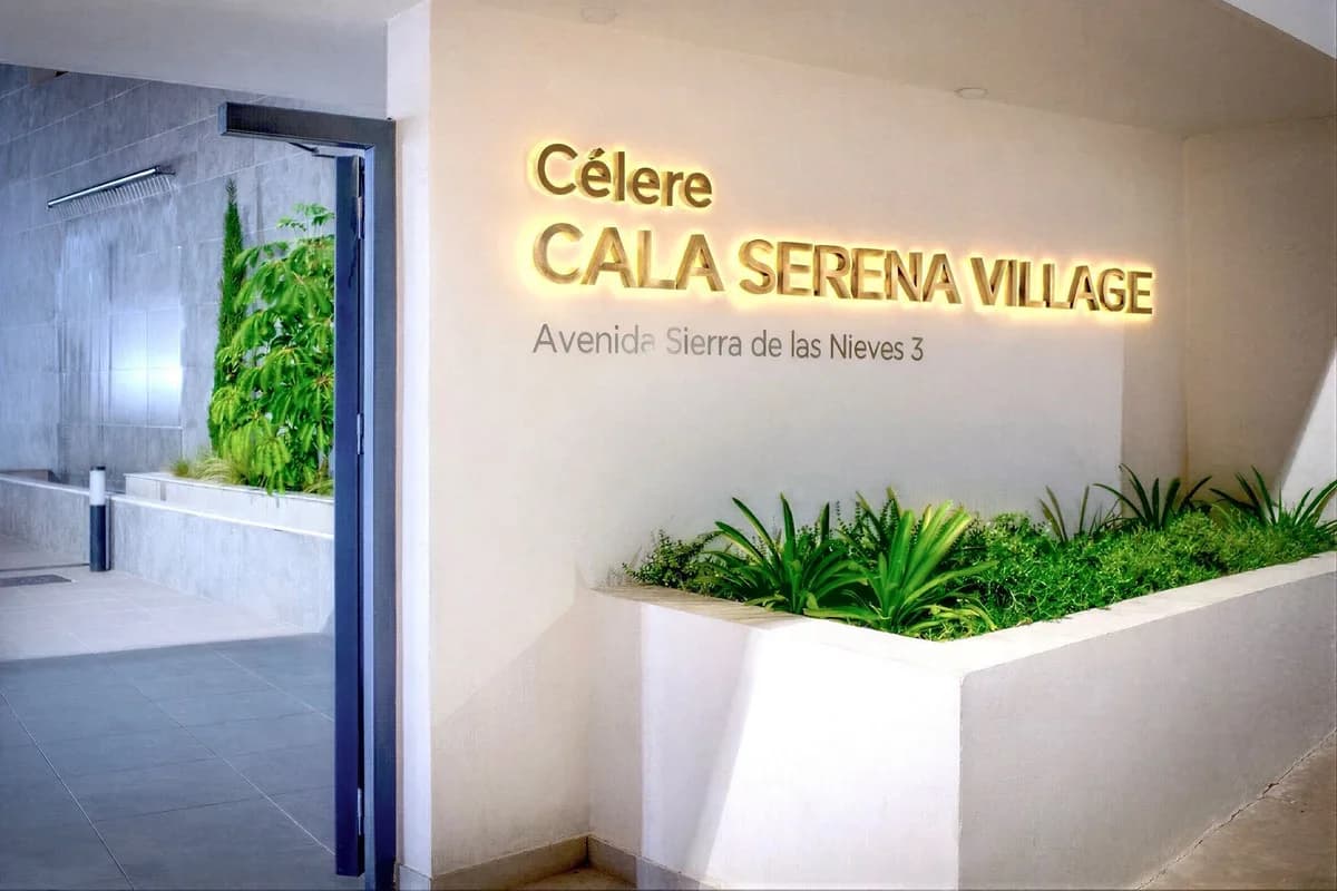 3 Bedroom Semi-Detached House for Sale in La Cala de Mijas, Málaga - Image 3
