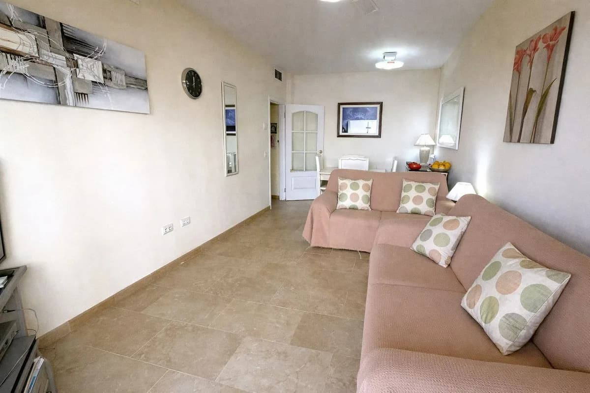 2 Bedroom Ground Floor Apartment for Sale in La Duquesa, Málaga - Image 4
