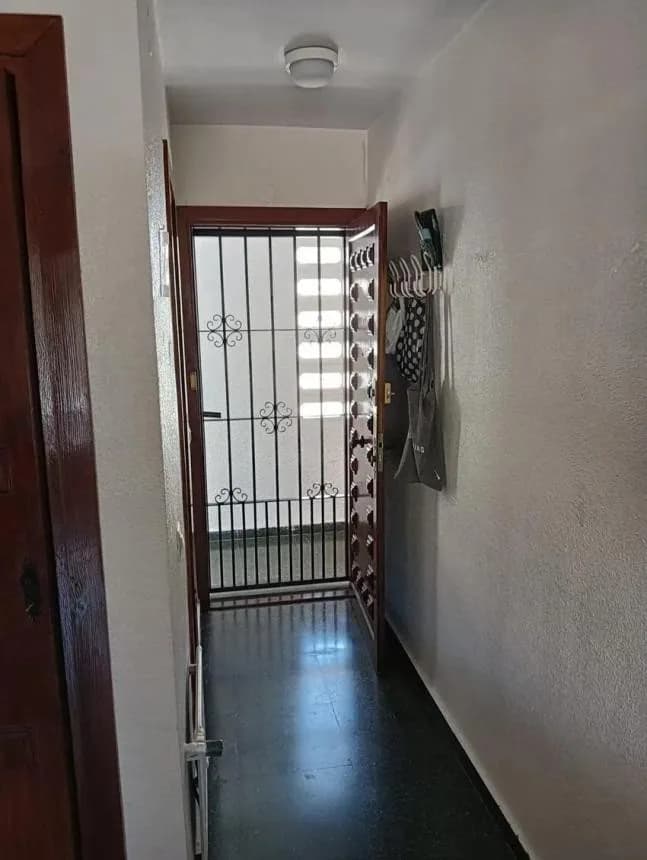1 Bedroom Middle Floor Studio for Sale in Benalmadena Costa, Málaga - Image 8