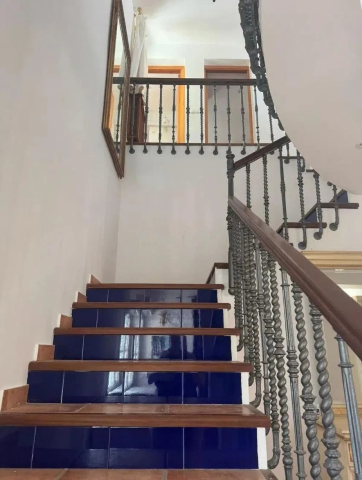 8 Bedroom Detached Villa for Sale in Benahavís, Málaga - Image 6