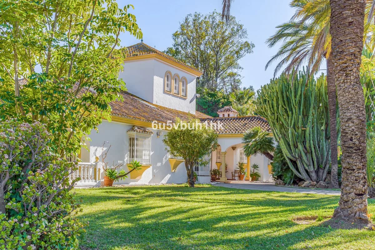 8 Bedroom Detached Villa for Sale in Mijas, Málaga - Image 6