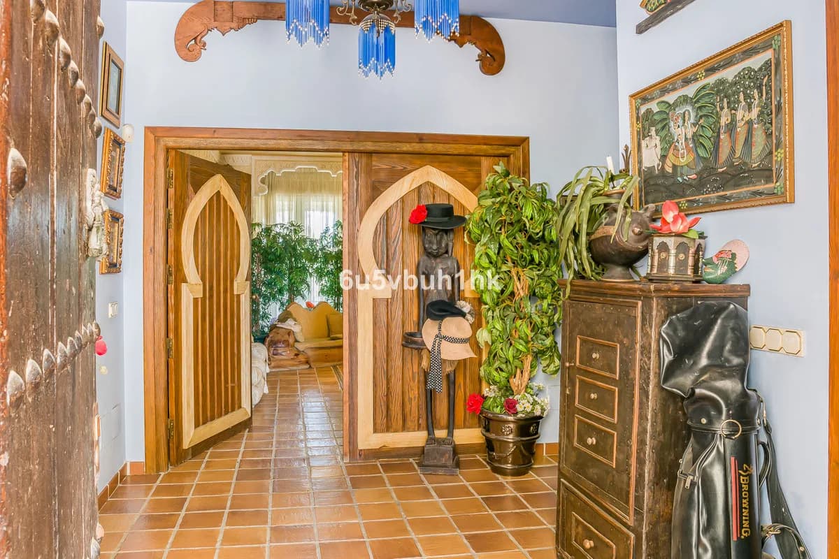 8 Bedroom Detached Villa for Sale in Mijas, Málaga - Image 8