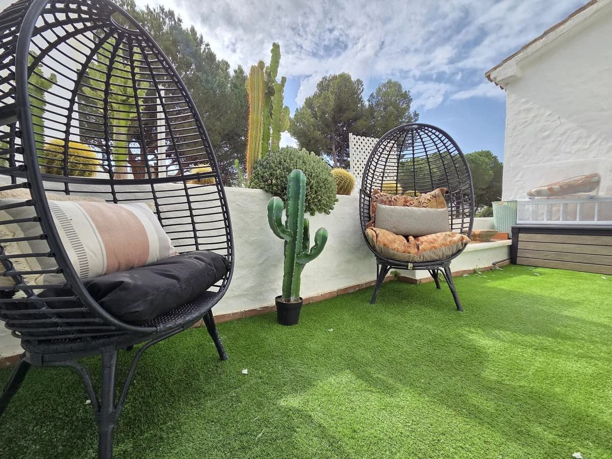 2 Bedroom Townhouse for Sale in Nueva Andalucía, Málaga