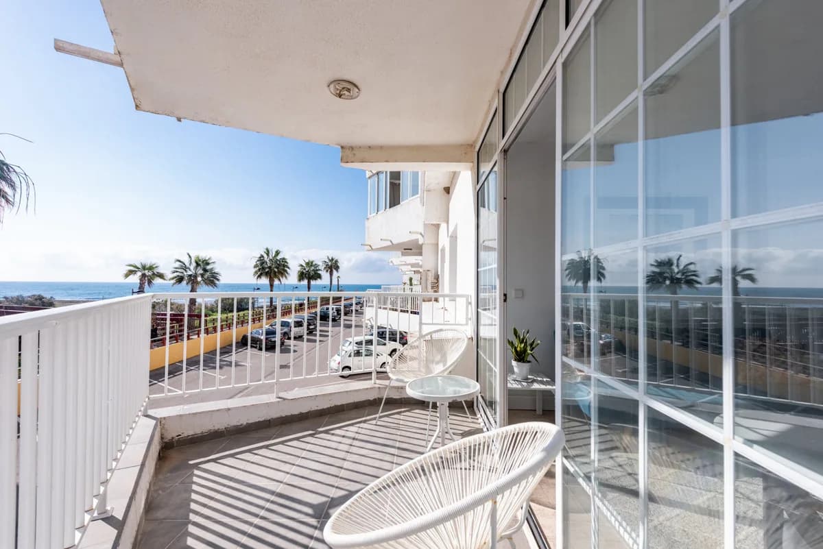 2 Bedroom Middle Floor Apartment for Sale in San Pedro de Alcántara, Málaga - Image 8
