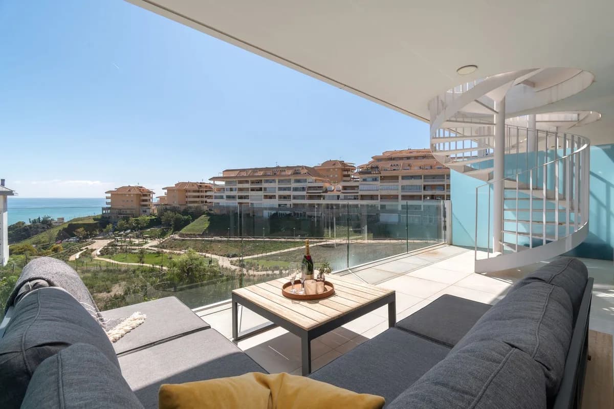 2 Bedroom Penthouse for Sale in Fuengirola, Málaga
