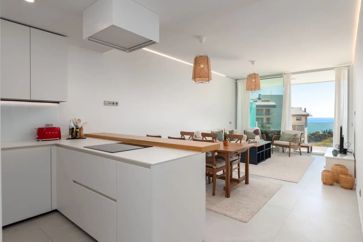 2 Bedroom Penthouse for Sale in Fuengirola, Málaga - Image 3
