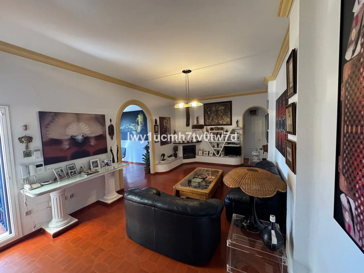 5 Bedroom Townhouse for Sale in Malagueta, Málaga - Image 4