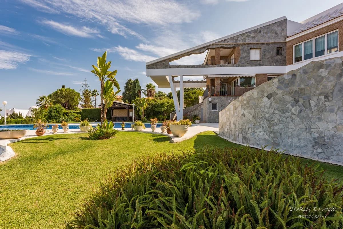 6 Bedroom Detached Villa for Sale in Churriana, Málaga - Image 5