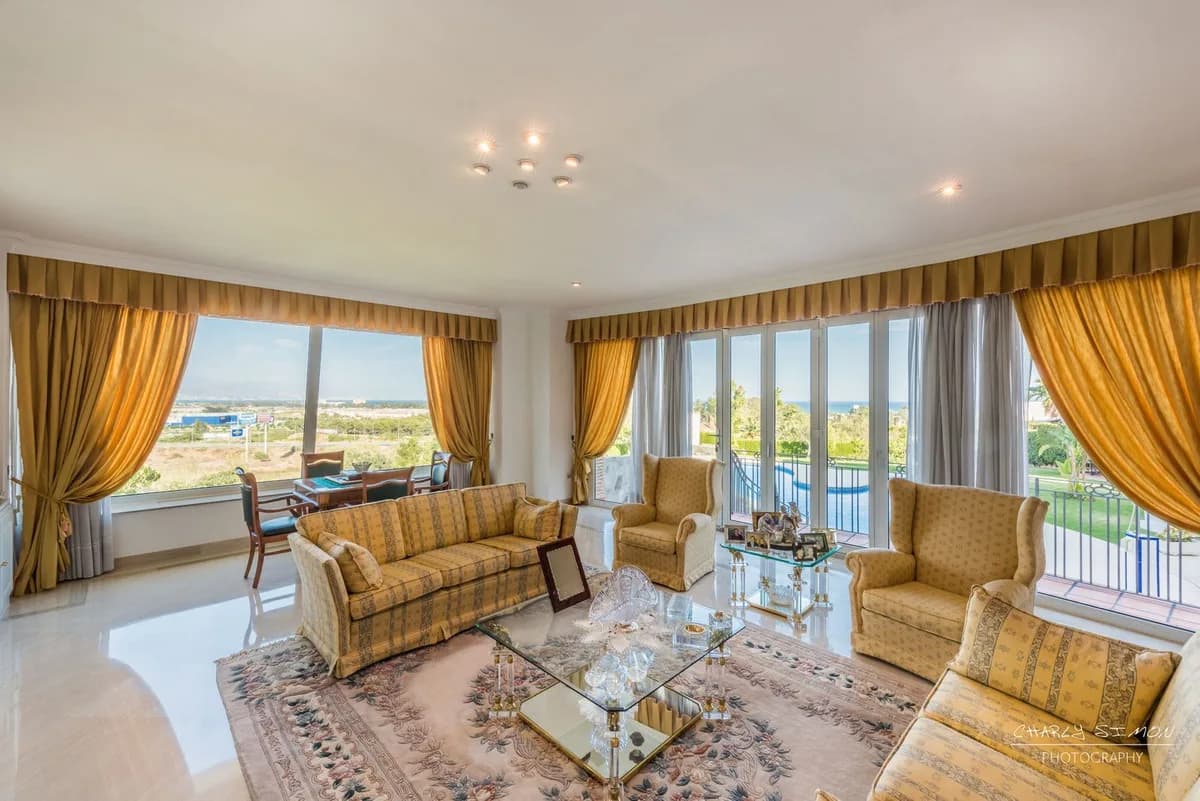 6 Bedroom Detached Villa for Sale in Churriana, Málaga - Image 6