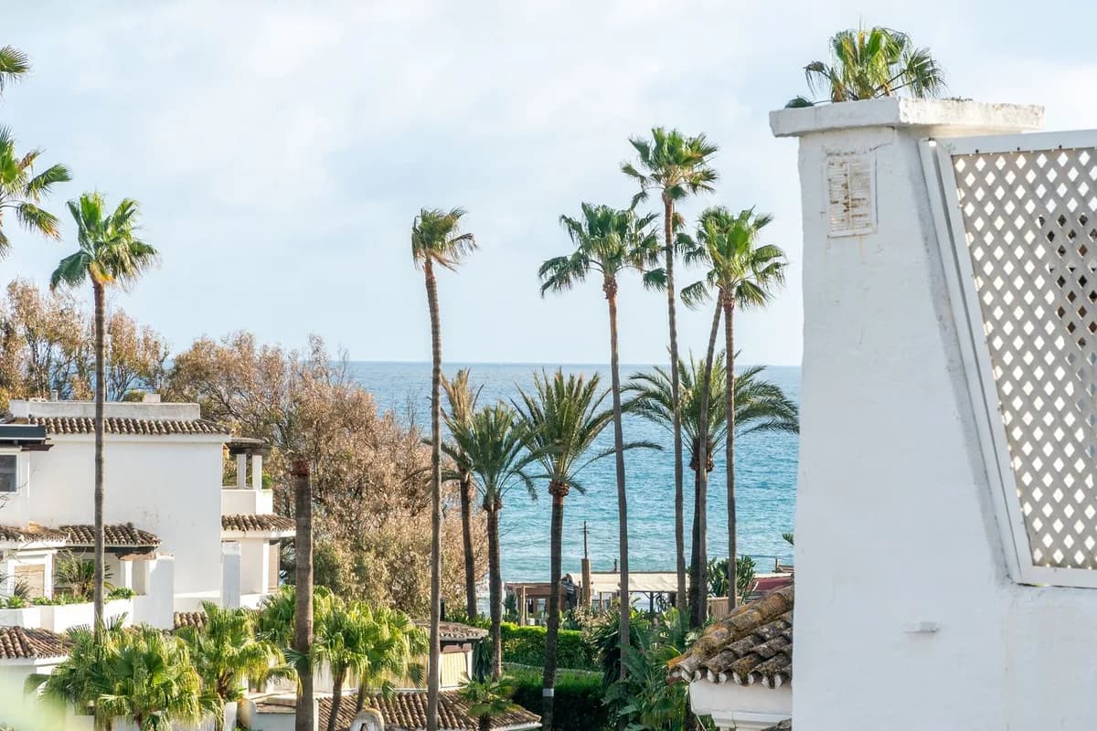 2 Bedroom Penthouse for Sale in Elviria, Málaga - Image 4
