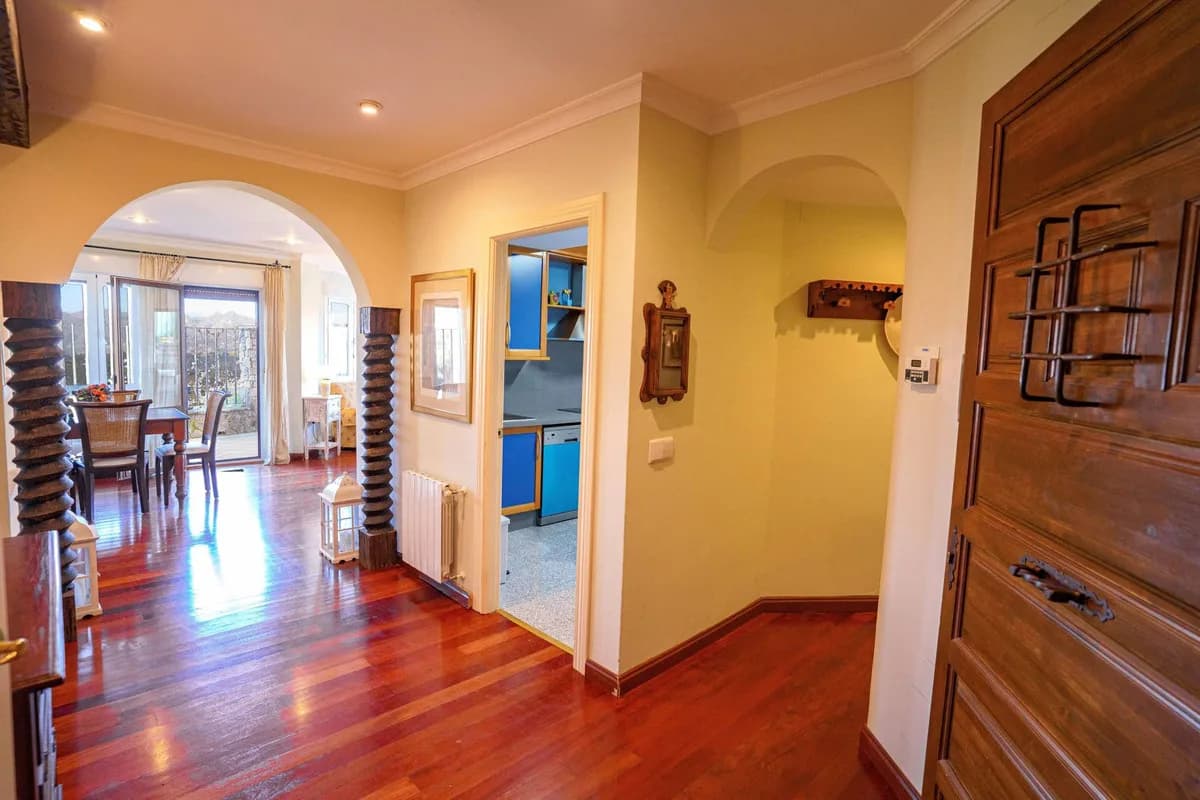 3 Bedroom Ground Floor Apartment for Sale in Ronda, Málaga - Image 9