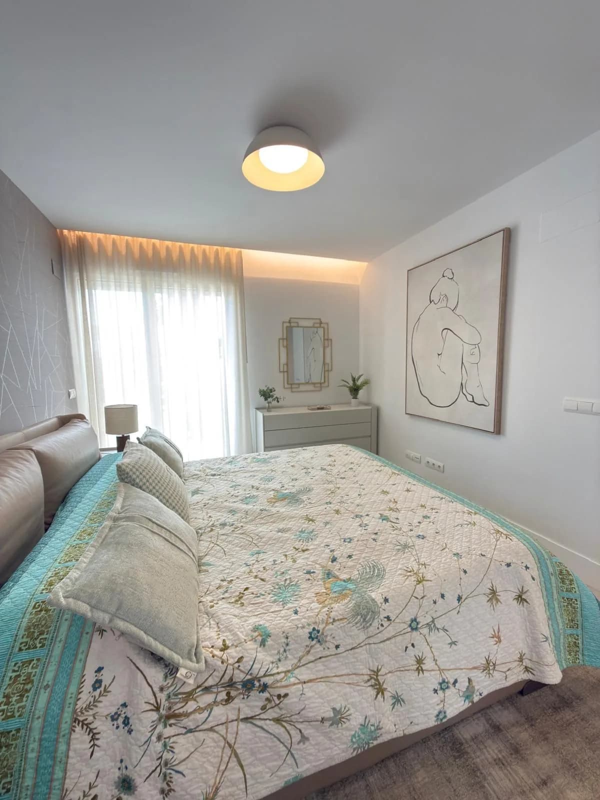 3 Bedroom Ground Floor Apartment for Sale in San Roque, Cádiz - Image 2
