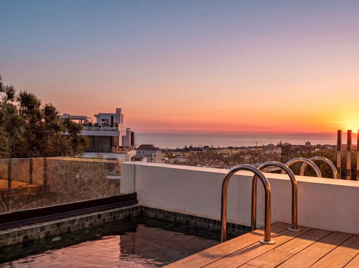 3 Bedroom Penthouse Duplex for Sale in Marbella, Málaga