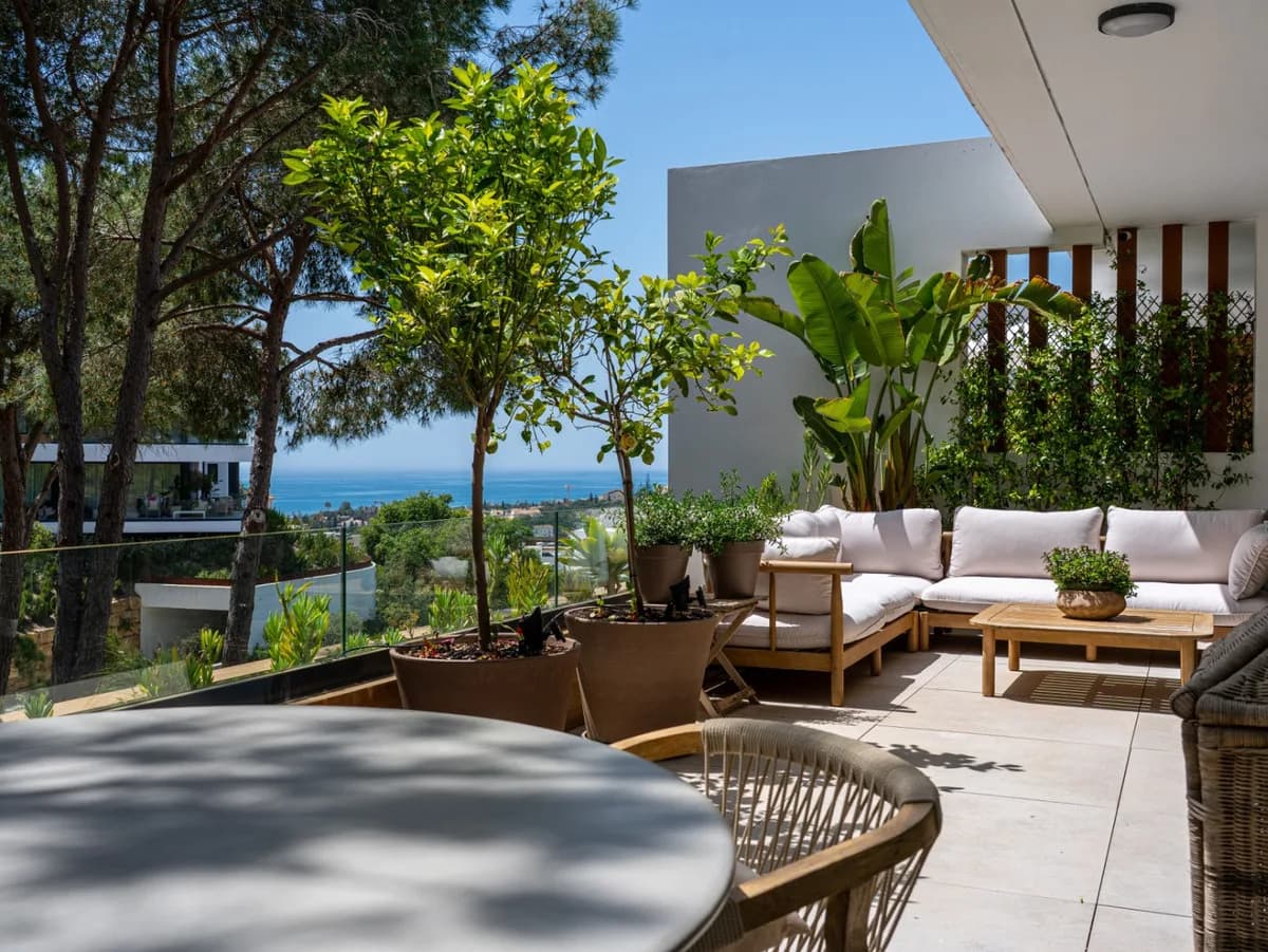 3 Bedroom Penthouse Duplex for Sale in Marbella, Málaga - Image 2
