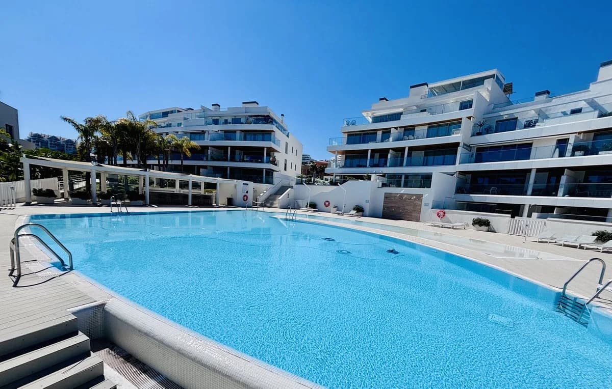 3 Bedroom Ground Floor Apartment for Sale in Calanova Golf, Málaga
