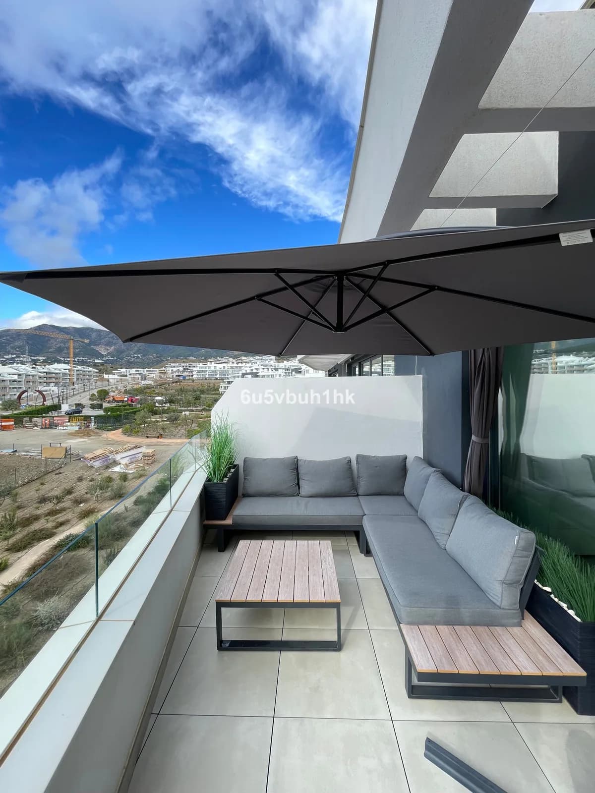 2 Bedroom Penthouse for Sale in Fuengirola, Málaga - Image 4