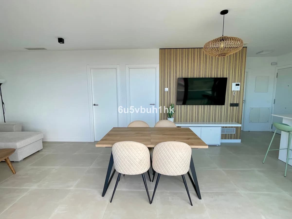 2 Bedroom Penthouse for Sale in Fuengirola, Málaga - Image 6