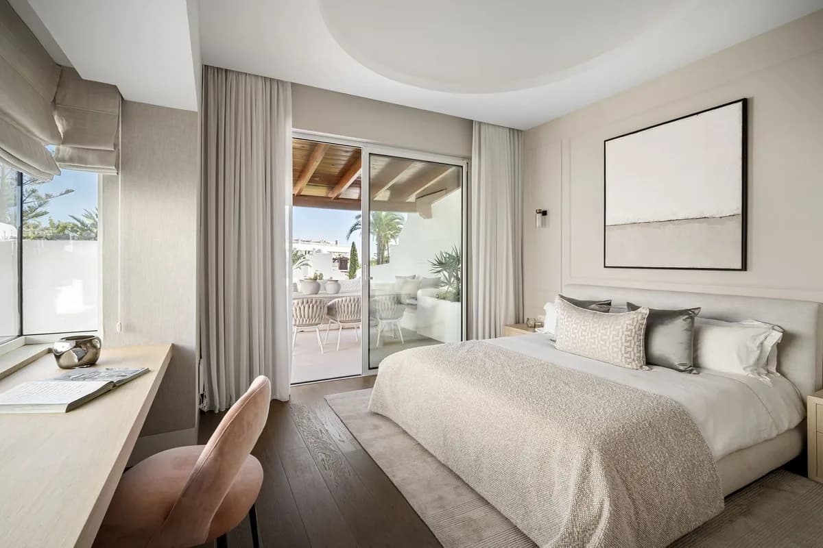3 Bedroom Penthouse Duplex for Sale in The Golden Mile, Málaga - Image 8