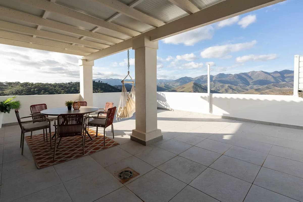 3 Bedroom Townhouse for Sale in La Mairena, Málaga