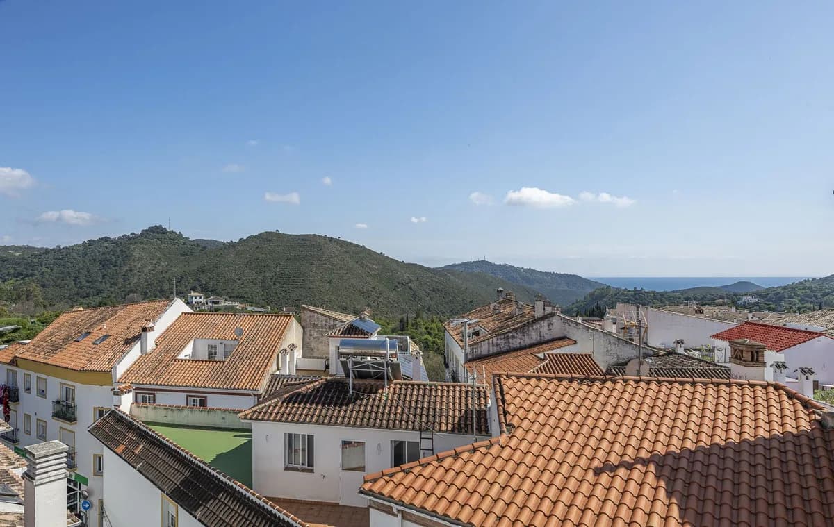 2 Bedroom Penthouse Duplex for Sale in Ojén, Málaga