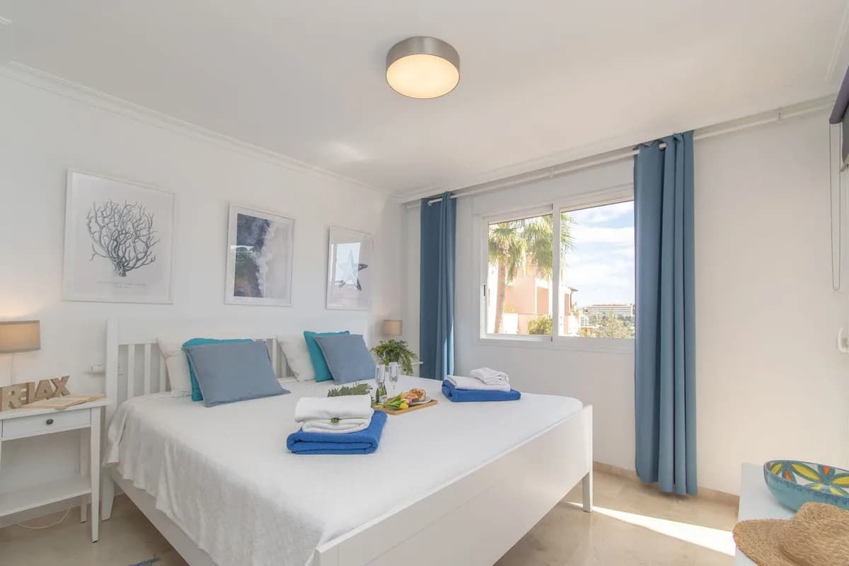 4 Bedroom Duplex for Sale in Mijas Costa, Málaga - Image 5