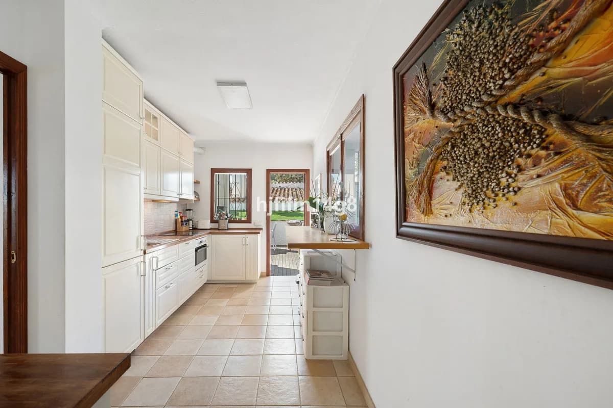 4 Bedroom Detached Villa for Sale in La Campana, Málaga - Image 9