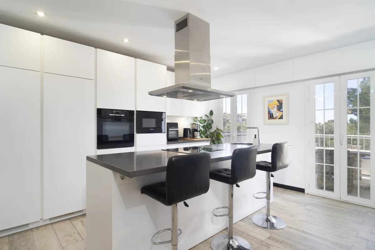 2 Bedroom Townhouse for Sale in Puerto Banús, Málaga - Image 4