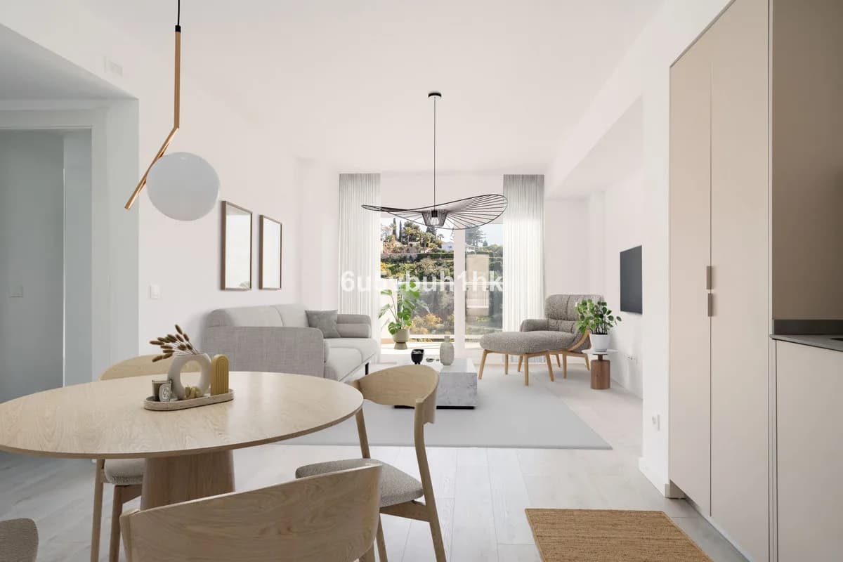 3 Bedroom Ground Floor Apartment for Sale in Fuengirola, Málaga