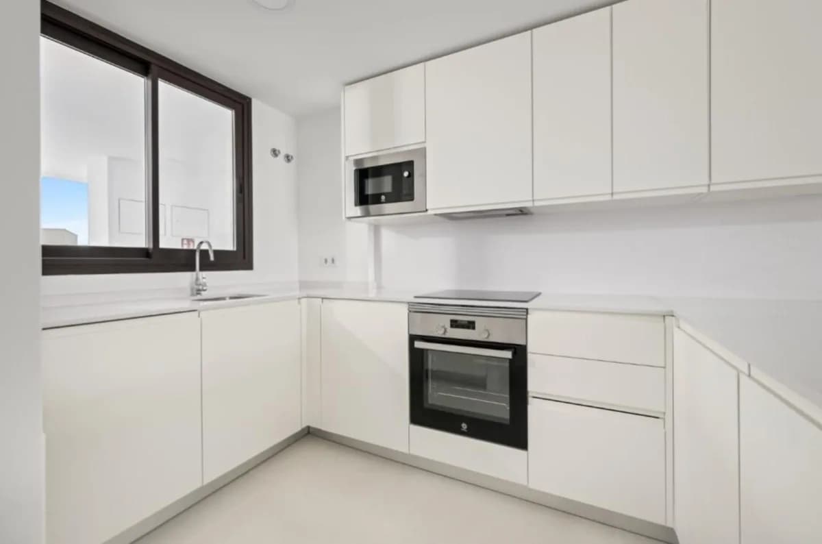 2 Bedroom Penthouse for Sale in Fuengirola, Málaga - Image 7