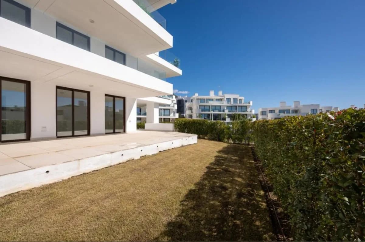 3 Bedroom Ground Floor Apartment for Sale in Fuengirola, Málaga