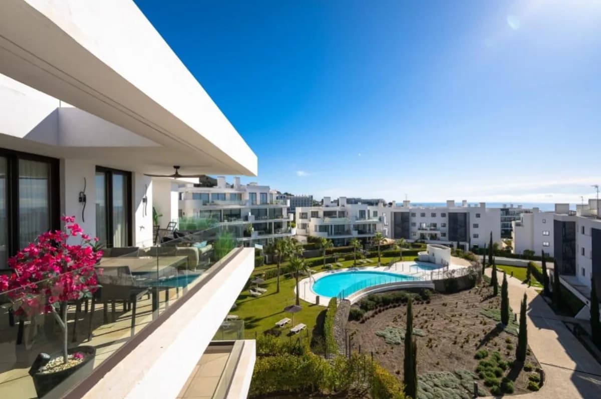 2 Bedroom Penthouse for Sale in Fuengirola, Málaga - Image 6