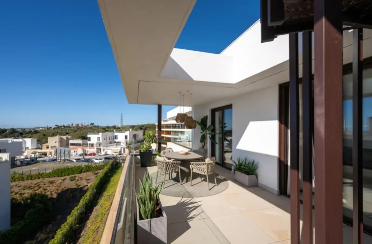 2 Bedroom Penthouse for Sale in Fuengirola, Málaga - Image 3