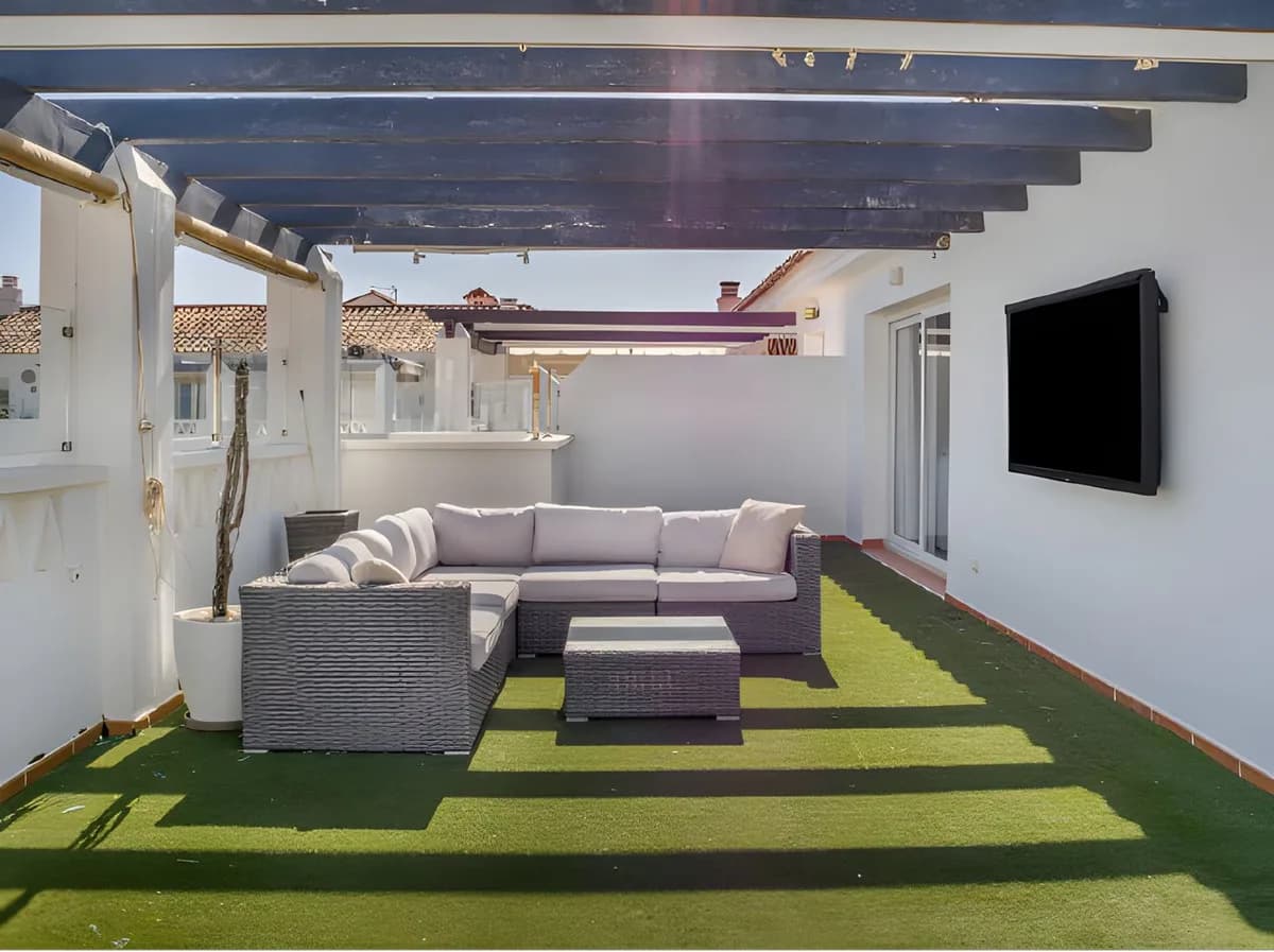 3 Bedroom Penthouse for Sale in La Campana, Málaga - Image 7