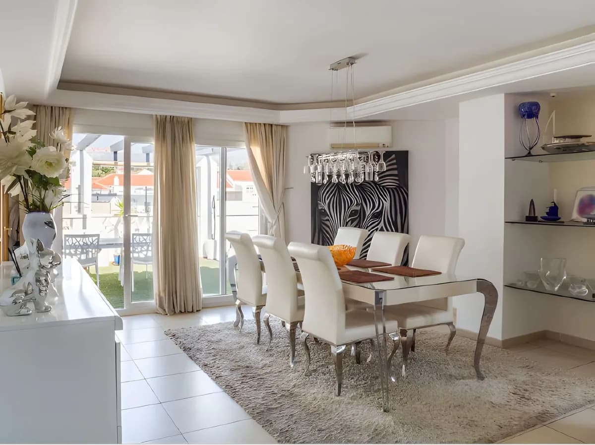 3 Bedroom Penthouse for Sale in La Campana, Málaga - Image 9