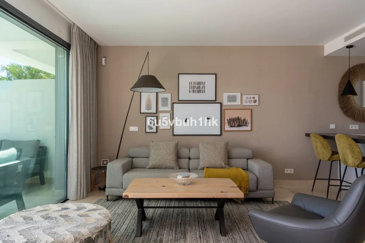 4 Bedroom Townhouse for Sale in La Cala de Mijas, Málaga - Image 6