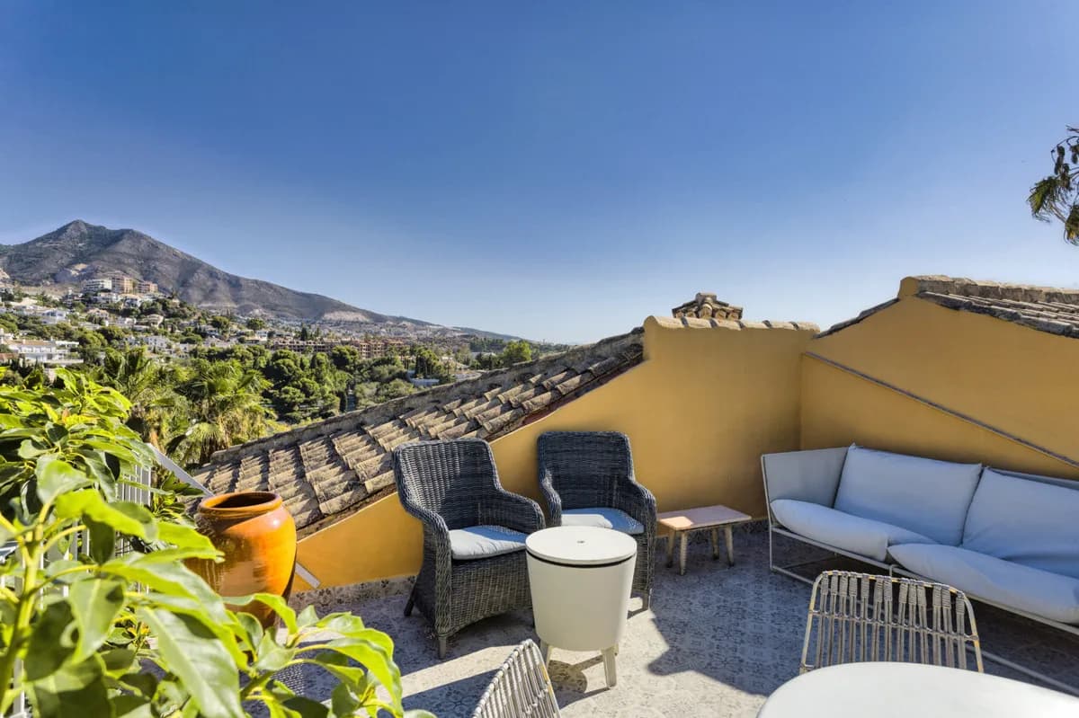 5 Bedroom Detached Villa for Sale in Torremuelle, Málaga - Image 8