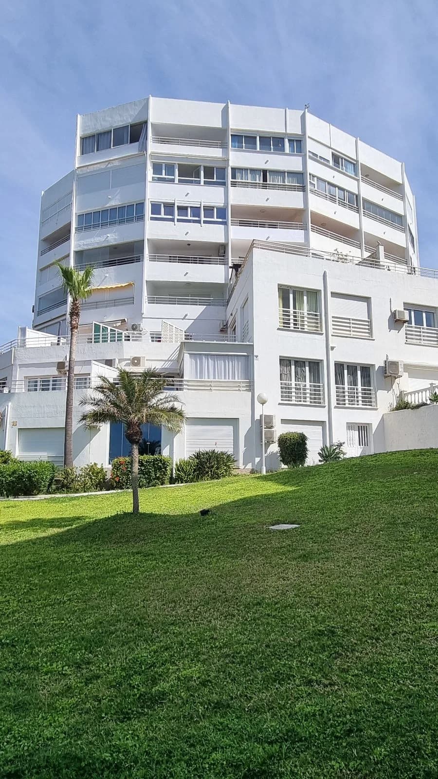 Middle Floor Studio for Sale in Calahonda, Málaga - Image 5