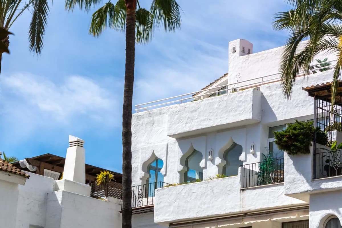 4 Bedroom Penthouse Duplex for Sale in Puerto Banús, Málaga - Image 2