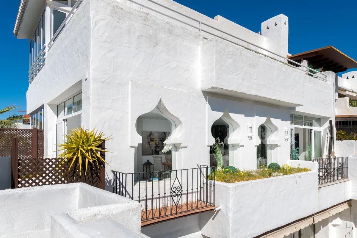 4 Bedroom Penthouse Duplex for Sale in Puerto Banús, Málaga - Image 7