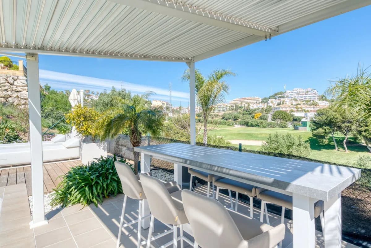 3 Bedroom Semi-Detached House for Sale in Riviera del Sol, Málaga - Image 7