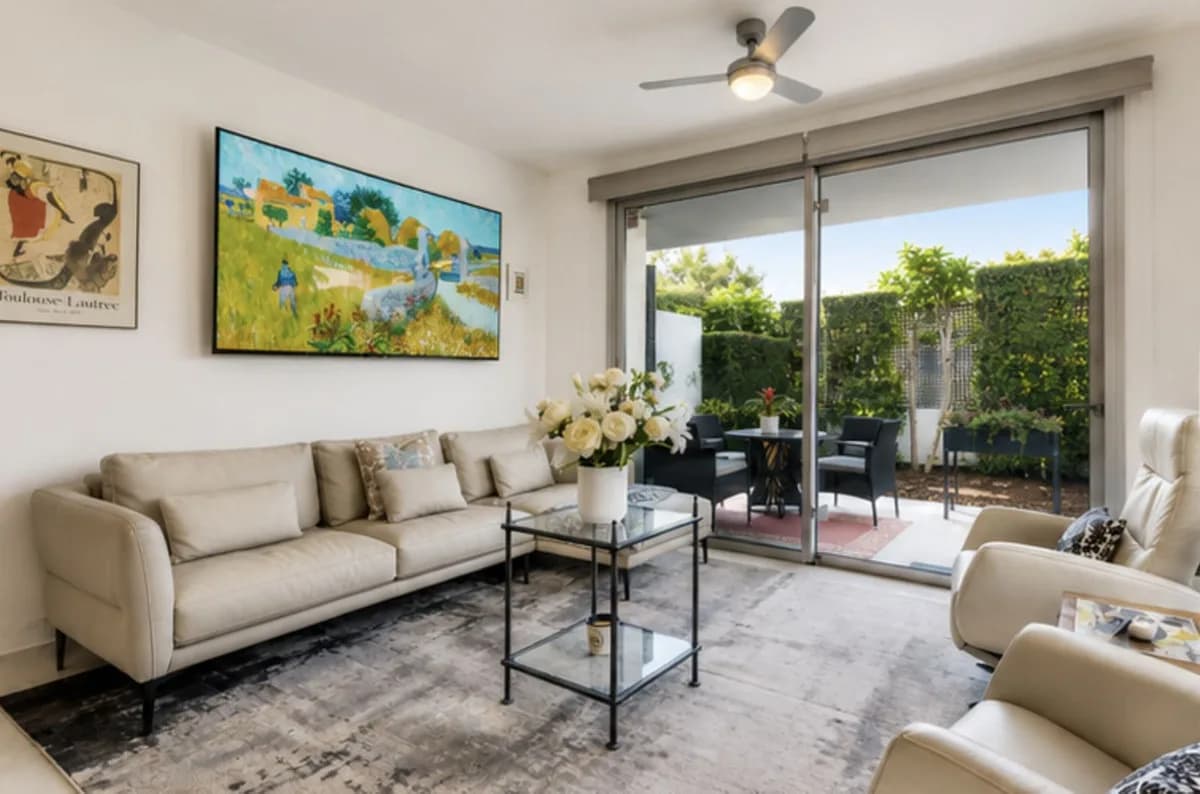 3 Bedroom Ground Floor Apartment for Sale in Bel Air, Málaga - Image 6